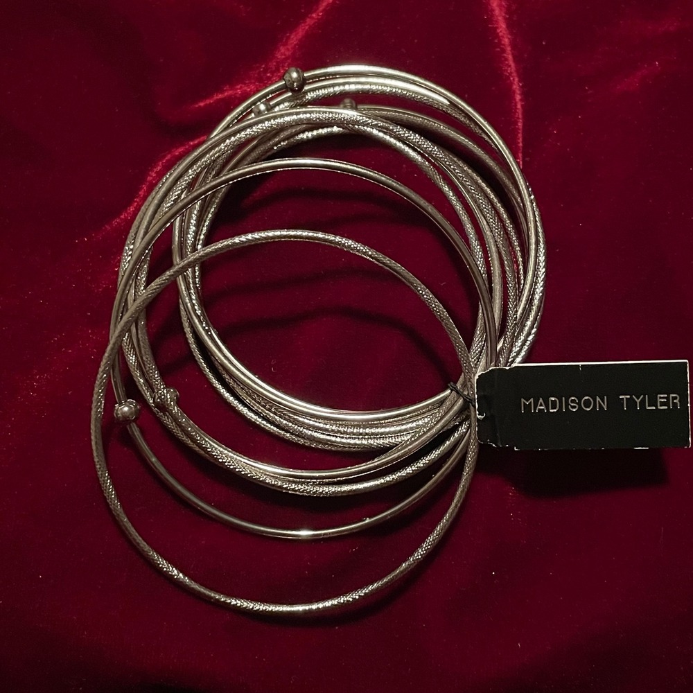Madison‎ Tyler Silver Tone 11 Stackable Bangle Bracelet Set 339622BH New